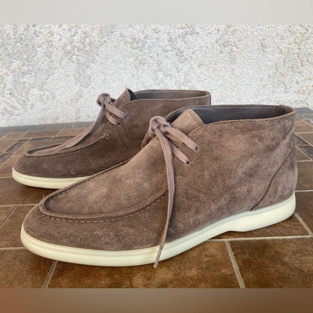 Men’s | Size 43-9-10 | Suitsupply Taupe Suede Chukka Boots | Brown